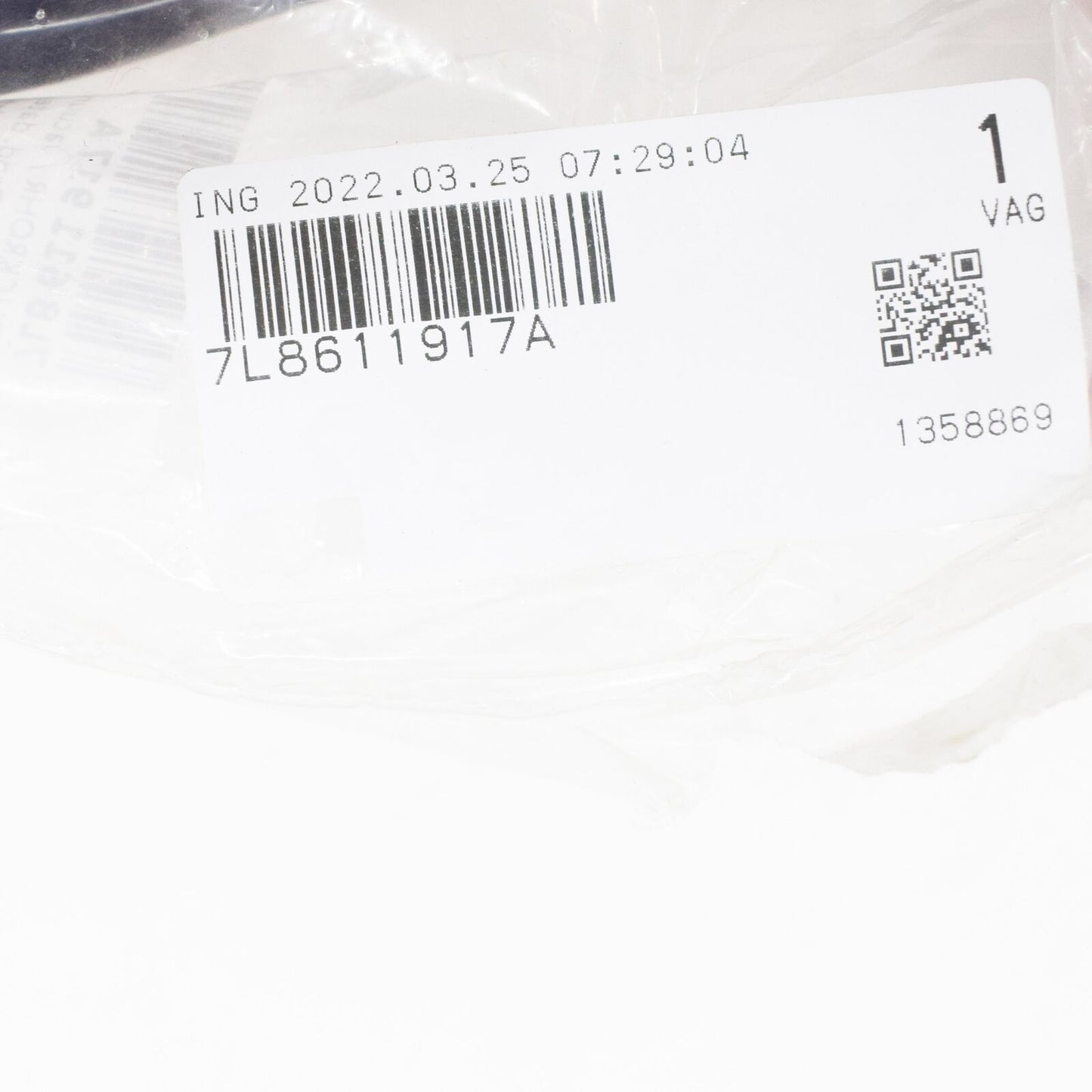 NEW AUDI Q7 4L VACUUM PIPE WITH NON-RETURN VALVE 7L8611917A ORIGINAL