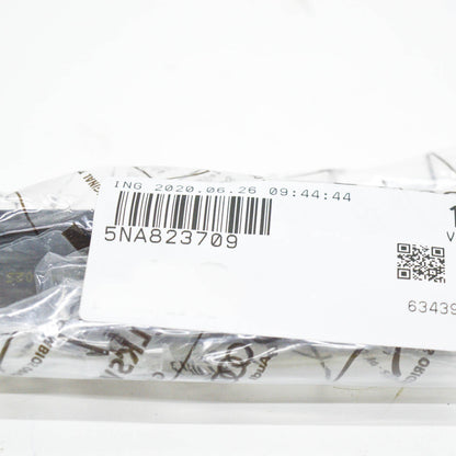 new volkswagen tiguan mk2 5n front left hood seal 5na823709 original
