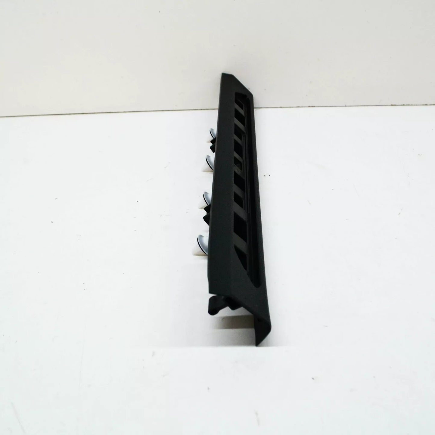 NEW BMW X5 G05 FRONT LEFT ENTRANCE COVER STRIP 51477479935 7479935 ORIGINAL