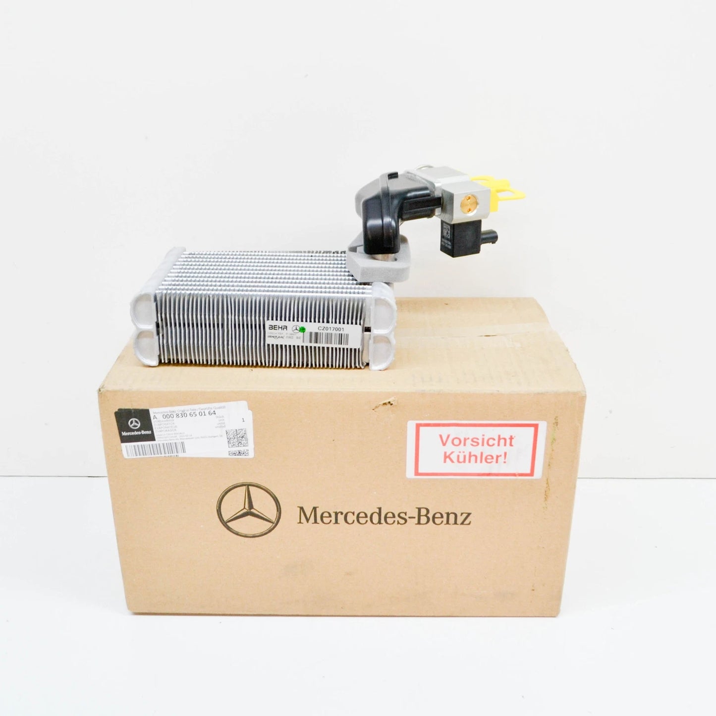 NEW MERCEDES-BENZ VITO W447 A/C EVAPORATOR A0008306501