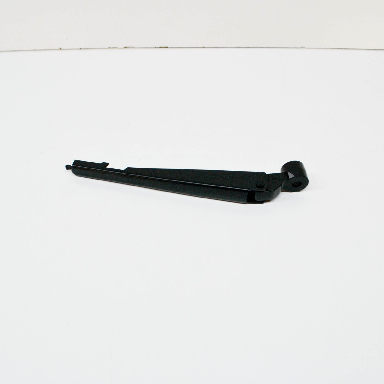 NEW MERCEDES-BENZ A W176 REAR PANEL DOOR WINDOW WIPER ARM A1768200544 ORIGINAL