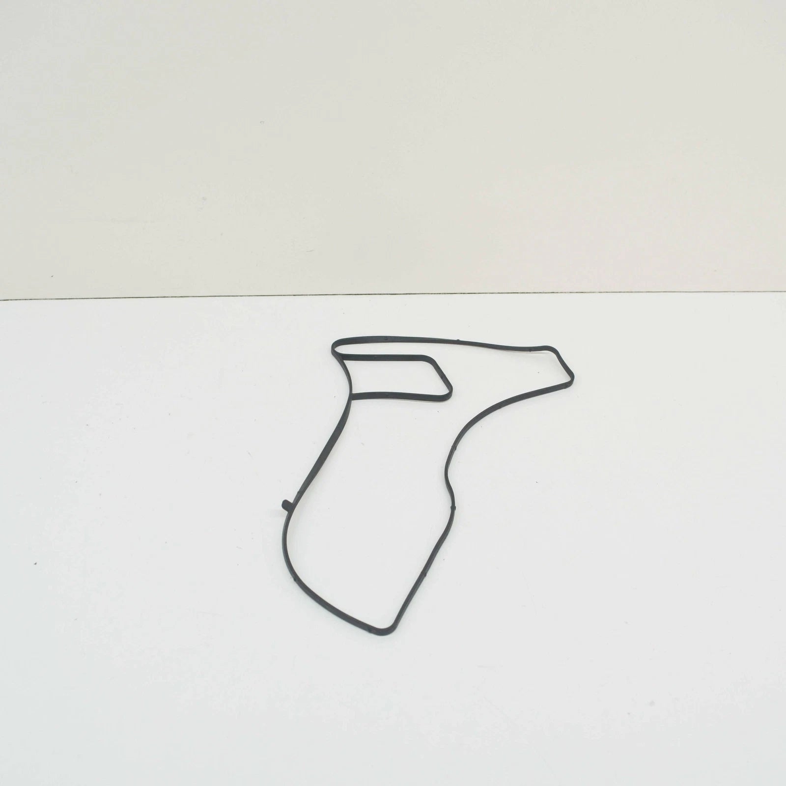 NEW MERCEDES-BENZ E W210 WATER PUMP GASKET A1122010080 ORIGINAL