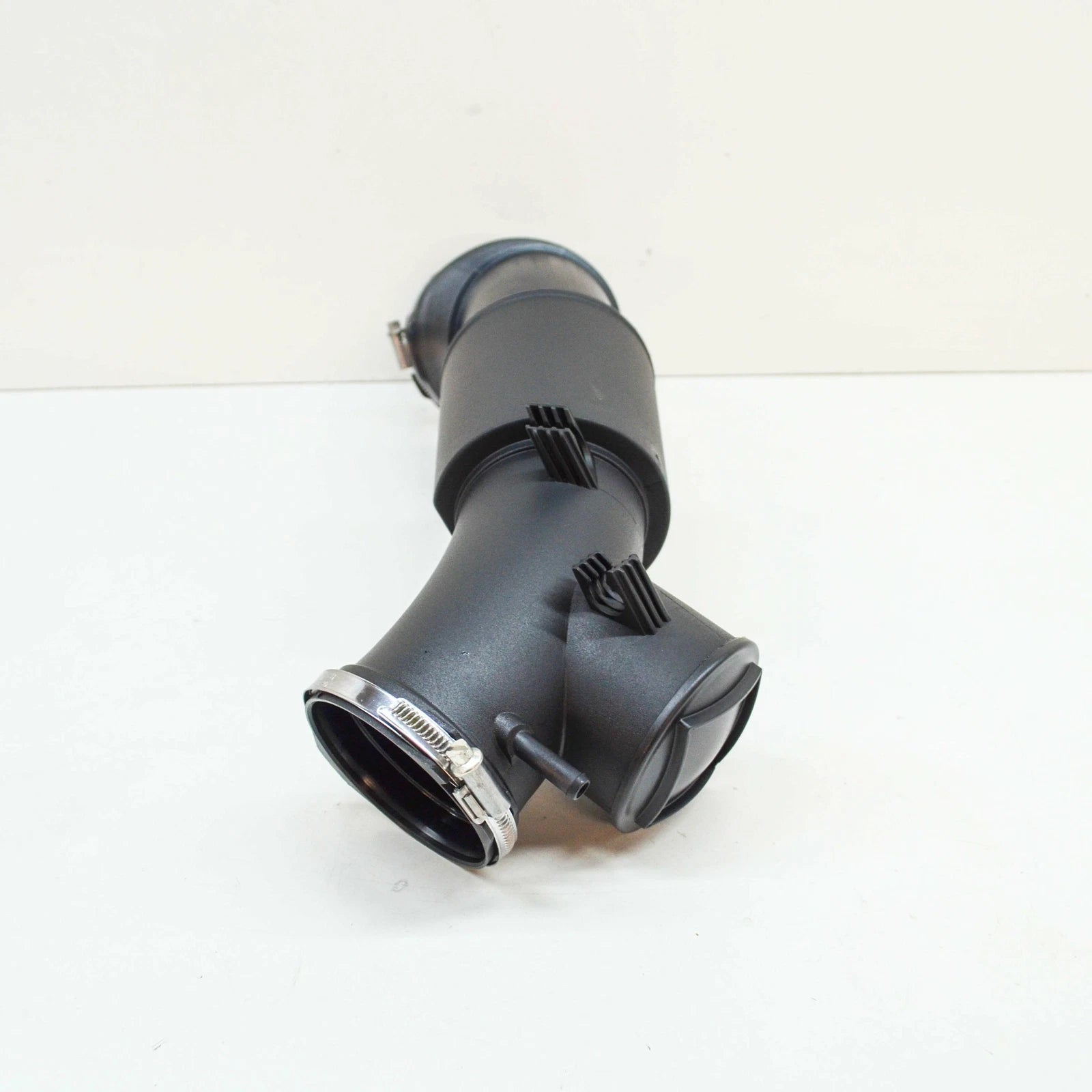 NEW AUDI A6 C7 AIR FILTER INTAKE HOSE 06E129615M