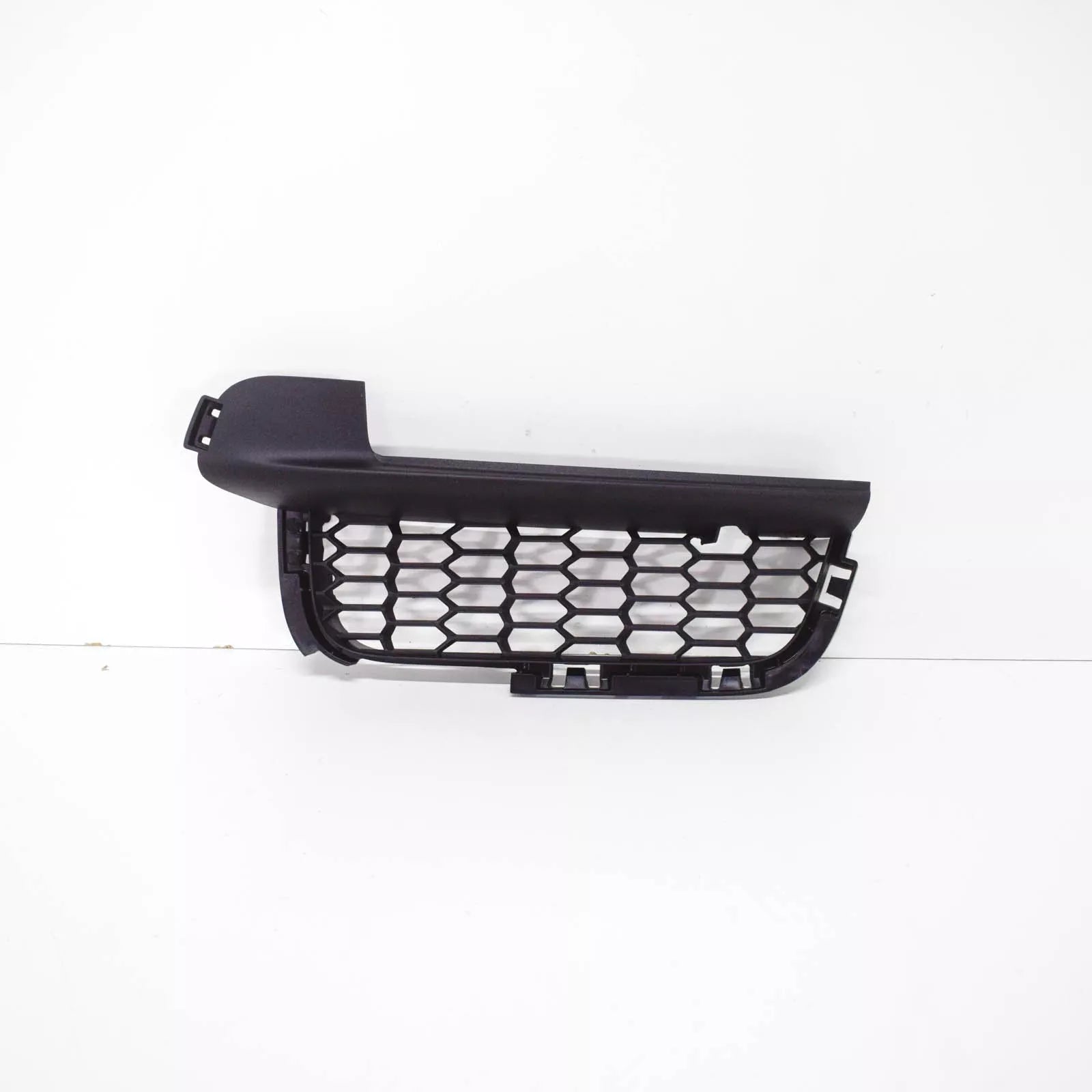 NEW BMW 6 F06 FRONT BUMPER LEFT SIDE GRILL 51118050347 2015 ORIGINAL