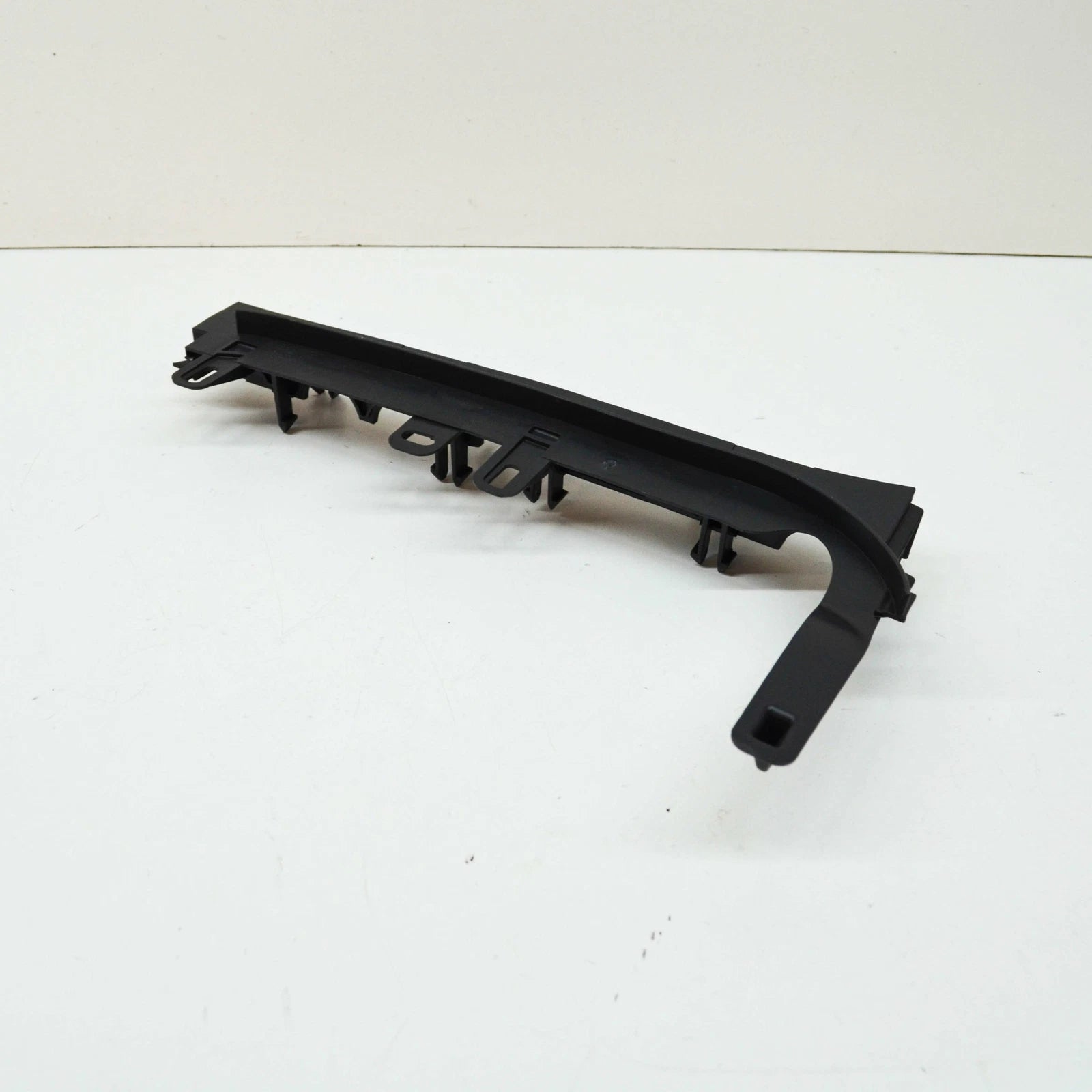 NEW MB GLC COUPE C253 FRONT LEFT UPPER COWL SEAL A2538314300 ORIGINAL