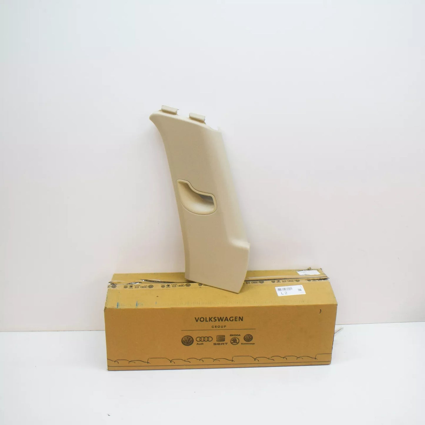 NEW VOLKSWAGEN TOUAREG 7P RIGHT SIDE C PILLAR UPPER TRIM 7P6867242G5R0 ORIGINAL