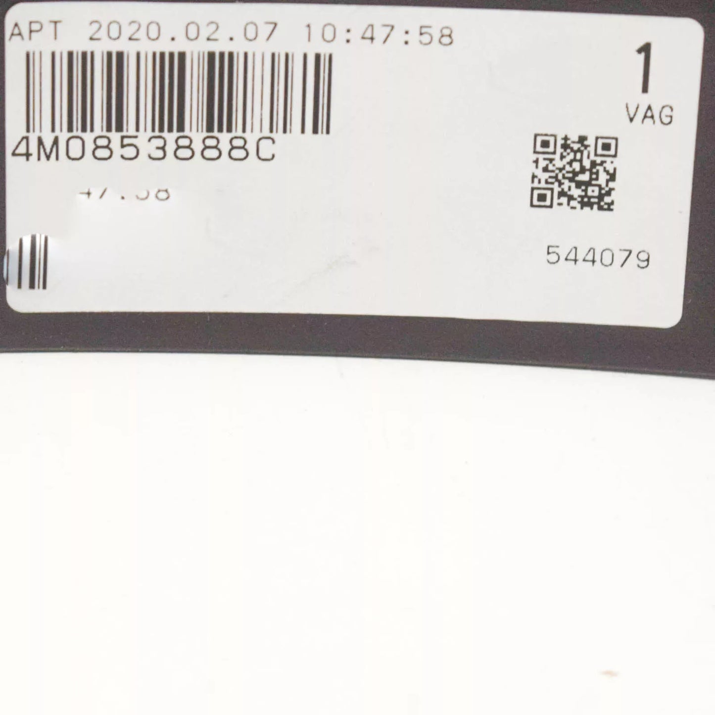 NEW AUDI Q7 4M FRONT RIGHT STONE DEFLECTOR 4M0853888C ORIGINAL