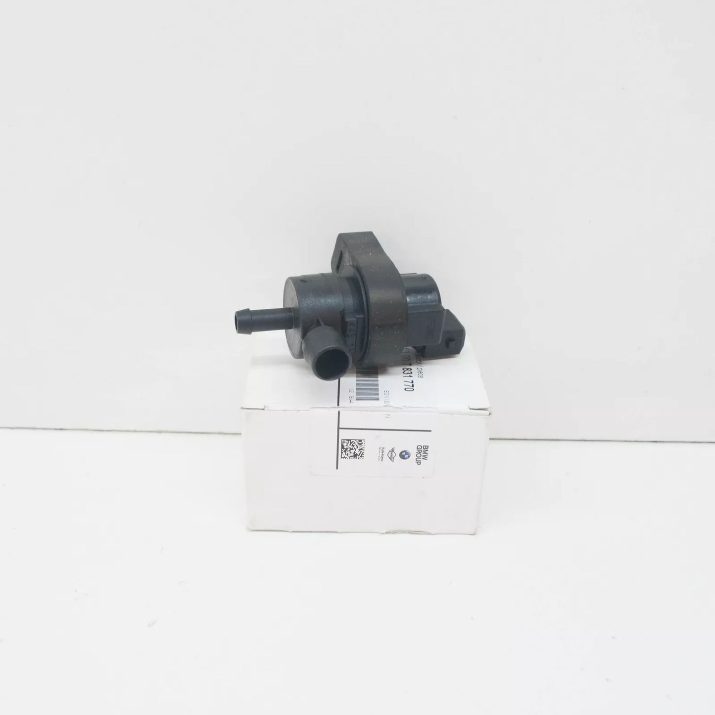 NEW BMW 3 E46 FUEL TANK BREATHER VALVE 13907831770 7831770 ORIGINAL