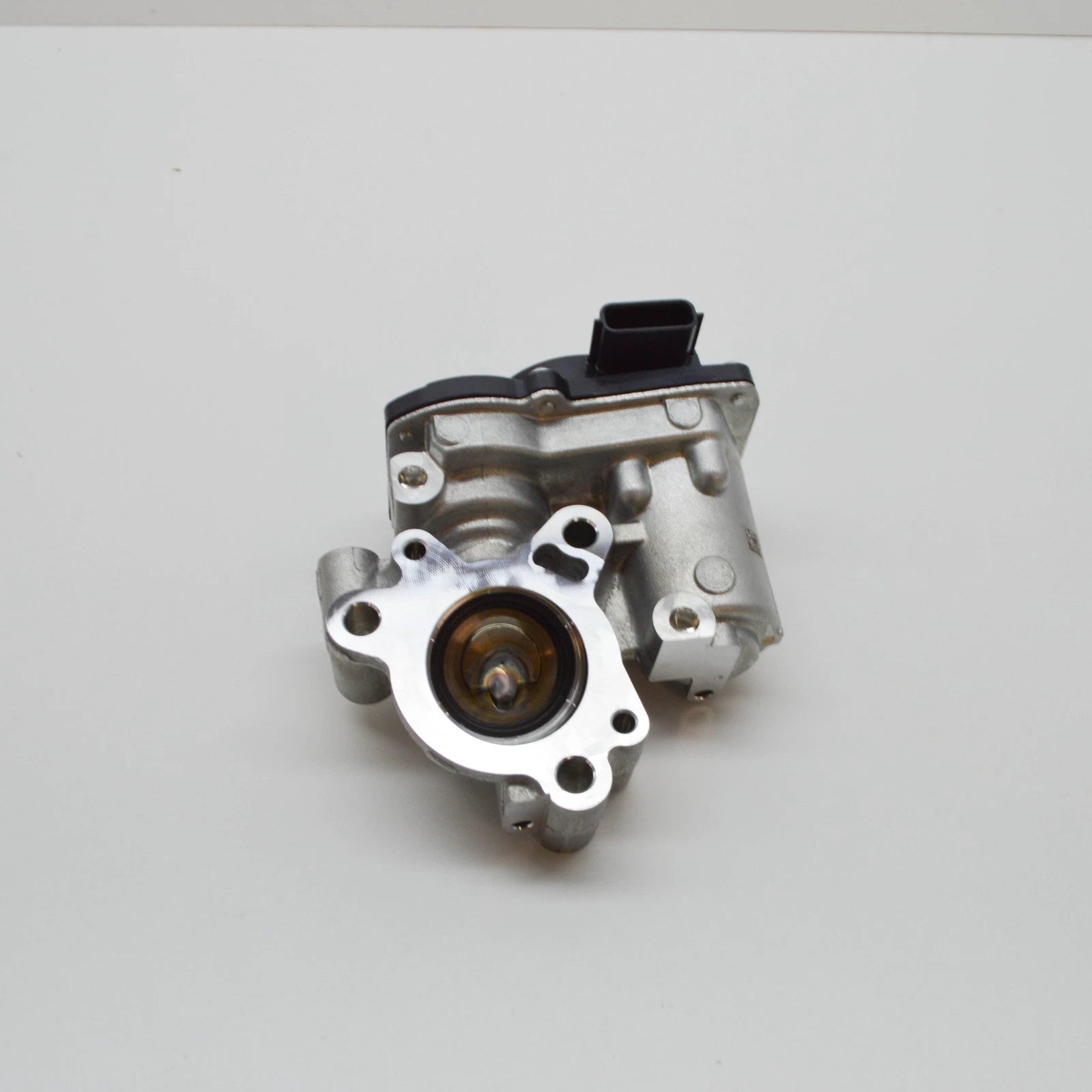 NEW MERCEDES-BENZ A V177 EGR VALVE A6081401500 ORIGINAL