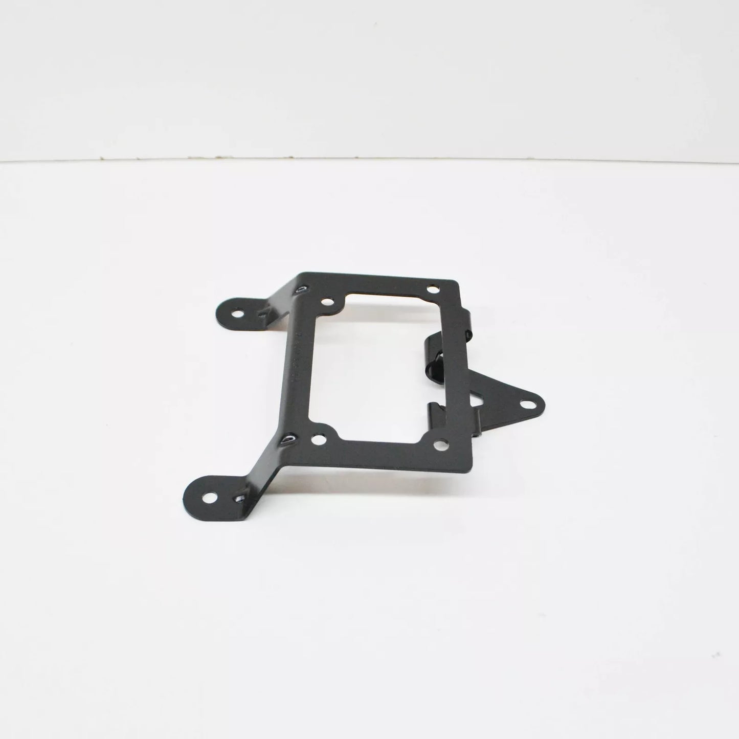 NEW MB S W222 FRONT DISTRONIC RADAR SENSOR BRACKET A2225452640 ORIGINAL