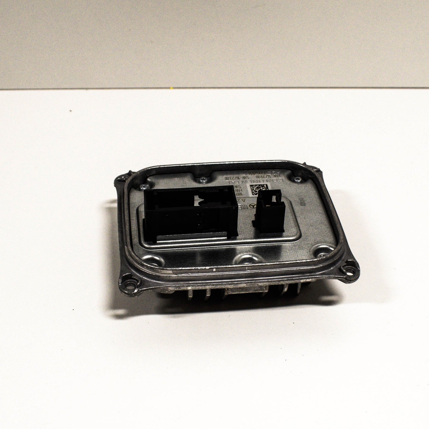 NEW MB C W205 LED LEFT HEADLIGHT MODULE CONTROL UNIT A2059004230 ORIGINAL