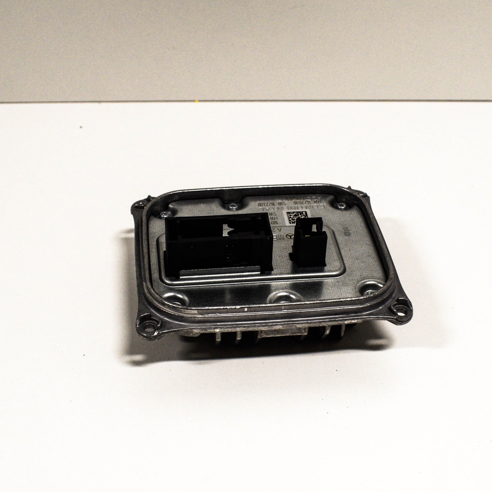 NEW MB C W205 LED LEFT HEADLIGHT MODULE CONTROL UNIT A2059004230 ORIGINAL