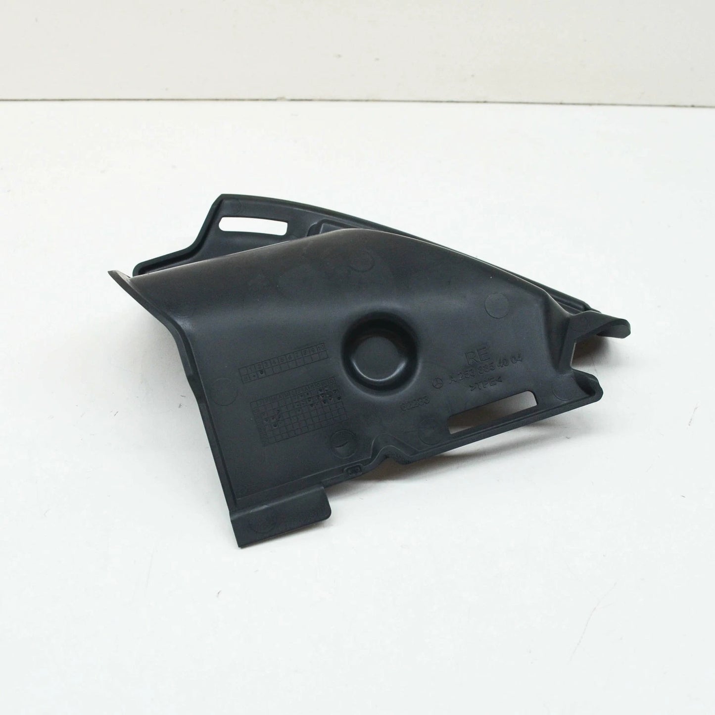 NEW MB GLC X253 AMG FRONT RIGHT RADIATOR SUPPORT AIR DUCT A2538854004 ORIGINAL