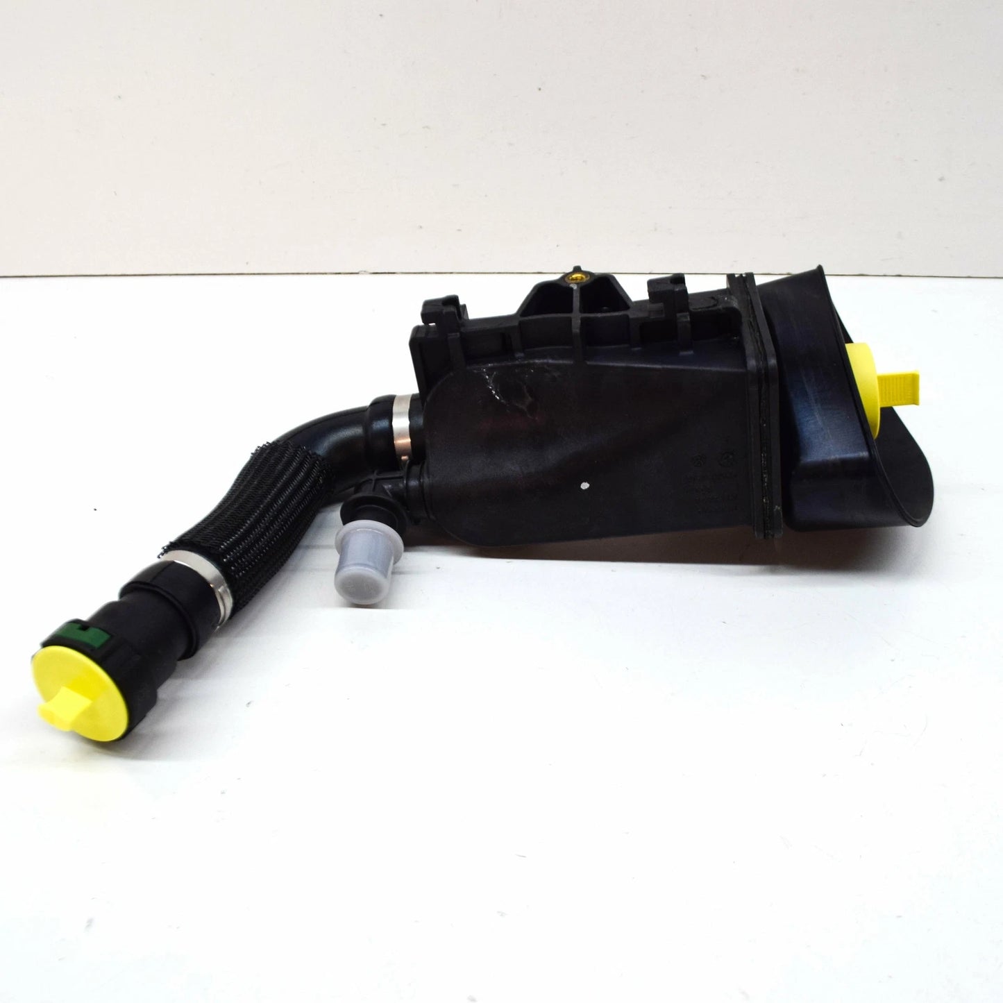 NEW VOLKSWAGEN CADDY MK3 2K AD BLUE RESERVOIR FILLER NECK 2K5131965A ORIGINAL