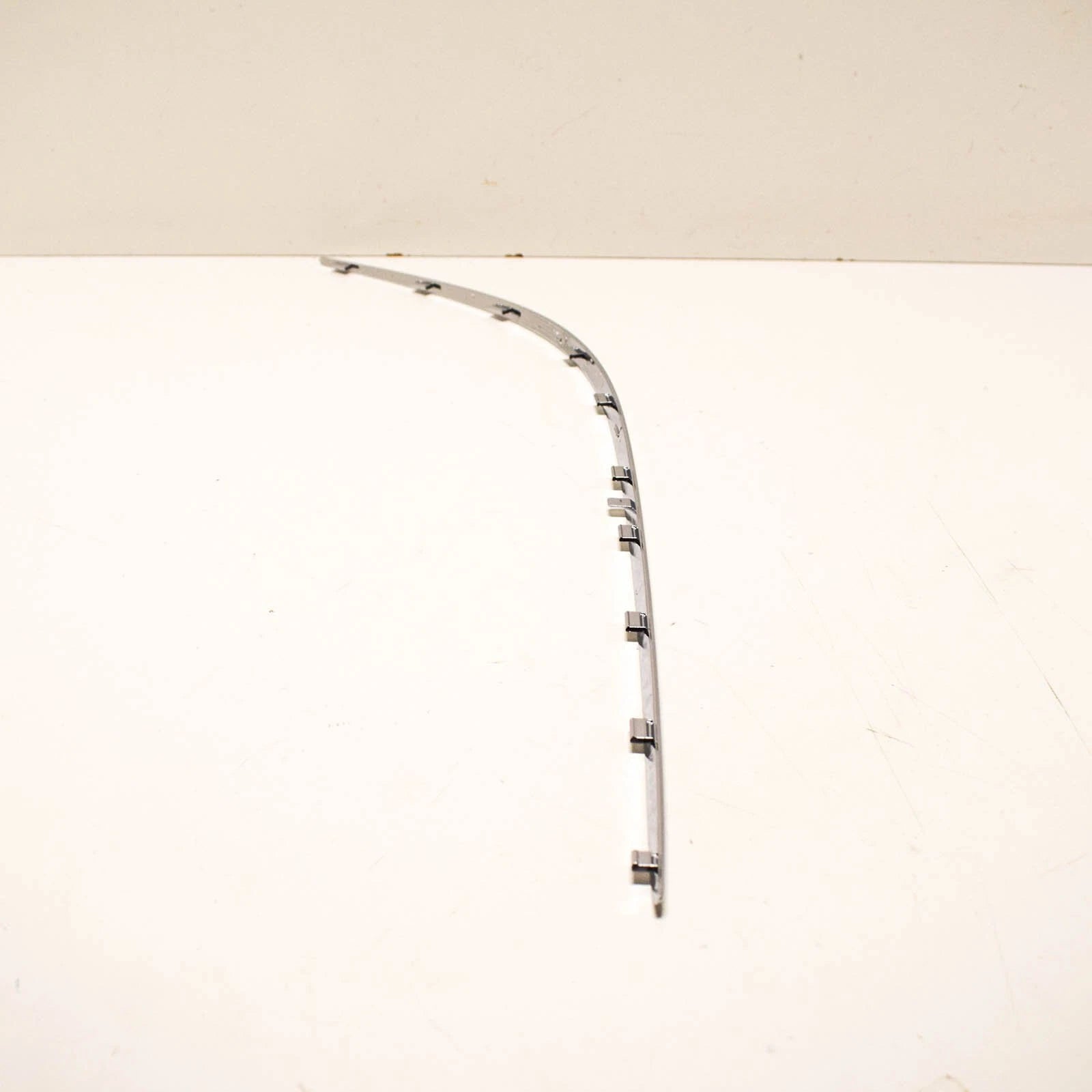 NEW MB CLK C209 AMG FRONT BUMPER CHROME MOULDING RIGHT A2098851021 ORIGINAL