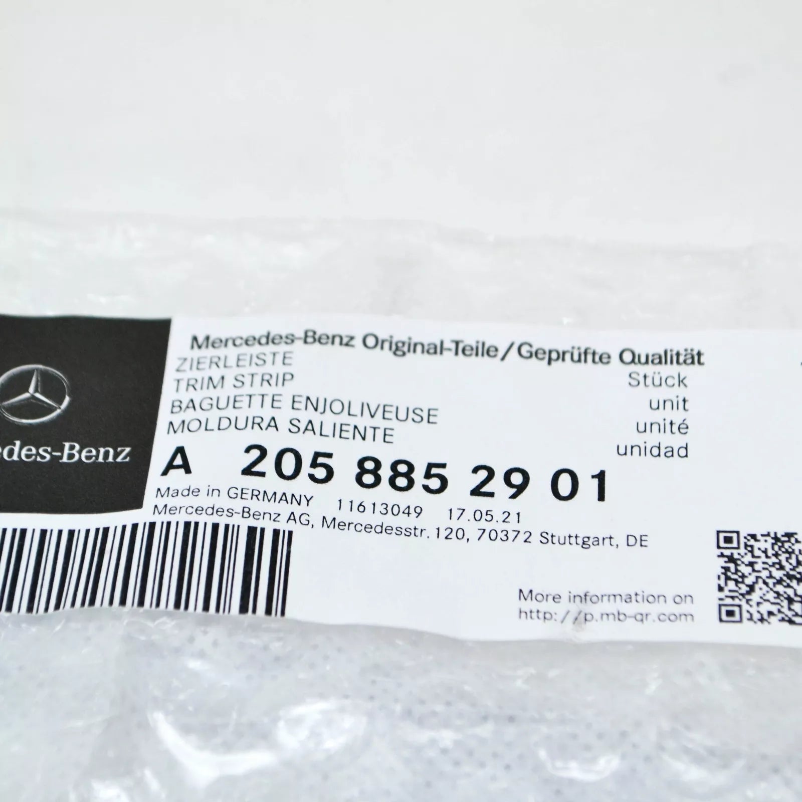 NEW MB C COUPE C205 FRONT BUMPER CENTER LOWER MOLDING STRIP A2058852901