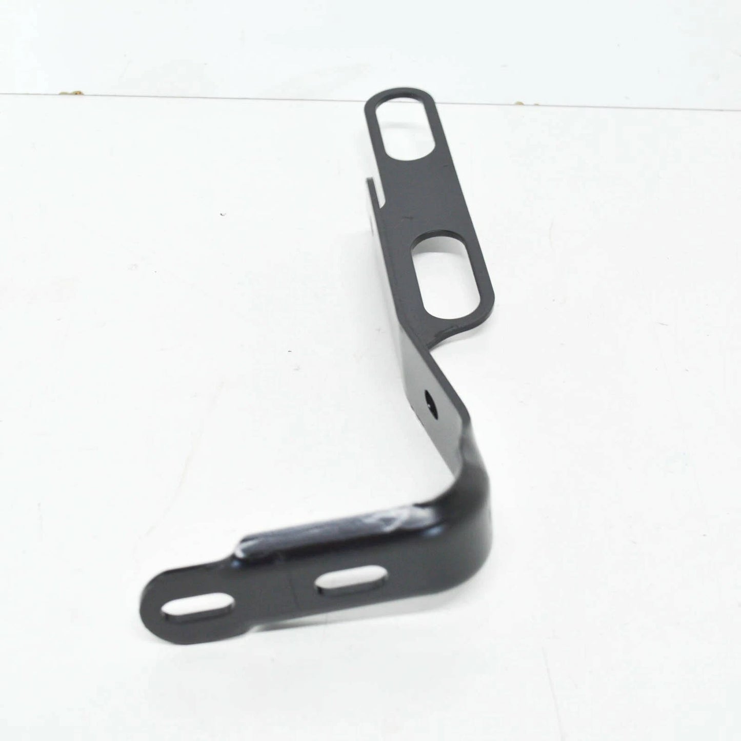 NEW MERCEDES BENZ C W203 CONVERTER & PIPE LEFT BRACKET A2034922341