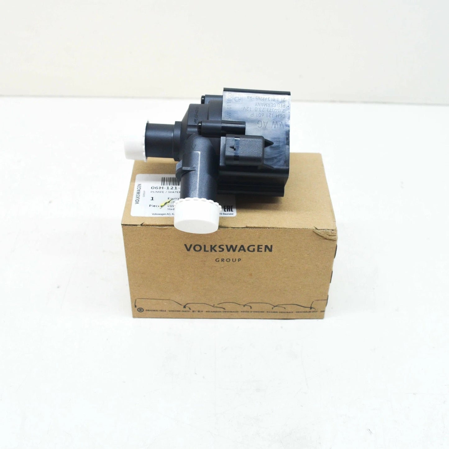 NEW AUDI A6 AVANT C7 ADDITIONAL WATER COOLANT PUMP 06H121601P ORIGINAL