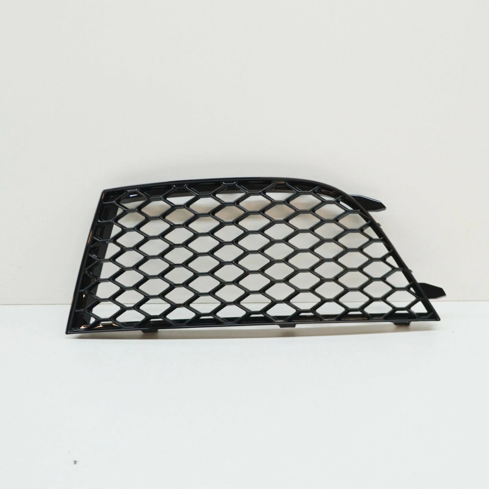 NEW AUDI A4 RS4 B8 FRONT LEFT LOWER LOWER AIR GRILLE 8K0807681P T94 GENUINE