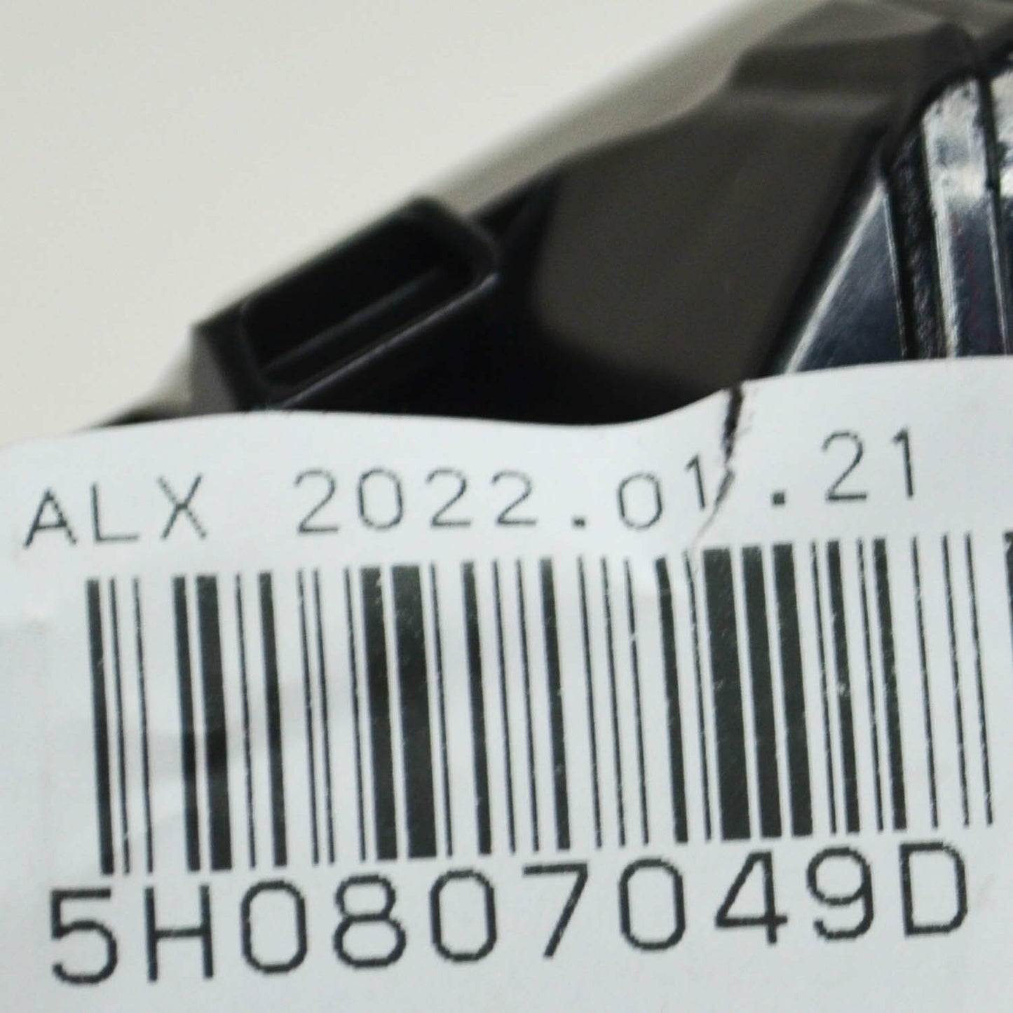 NEW VOLKSWAGEN GOLF MK8 CD1 FRONT LEFT BUMPER BRACKET 5H0807049D ORIGINAL