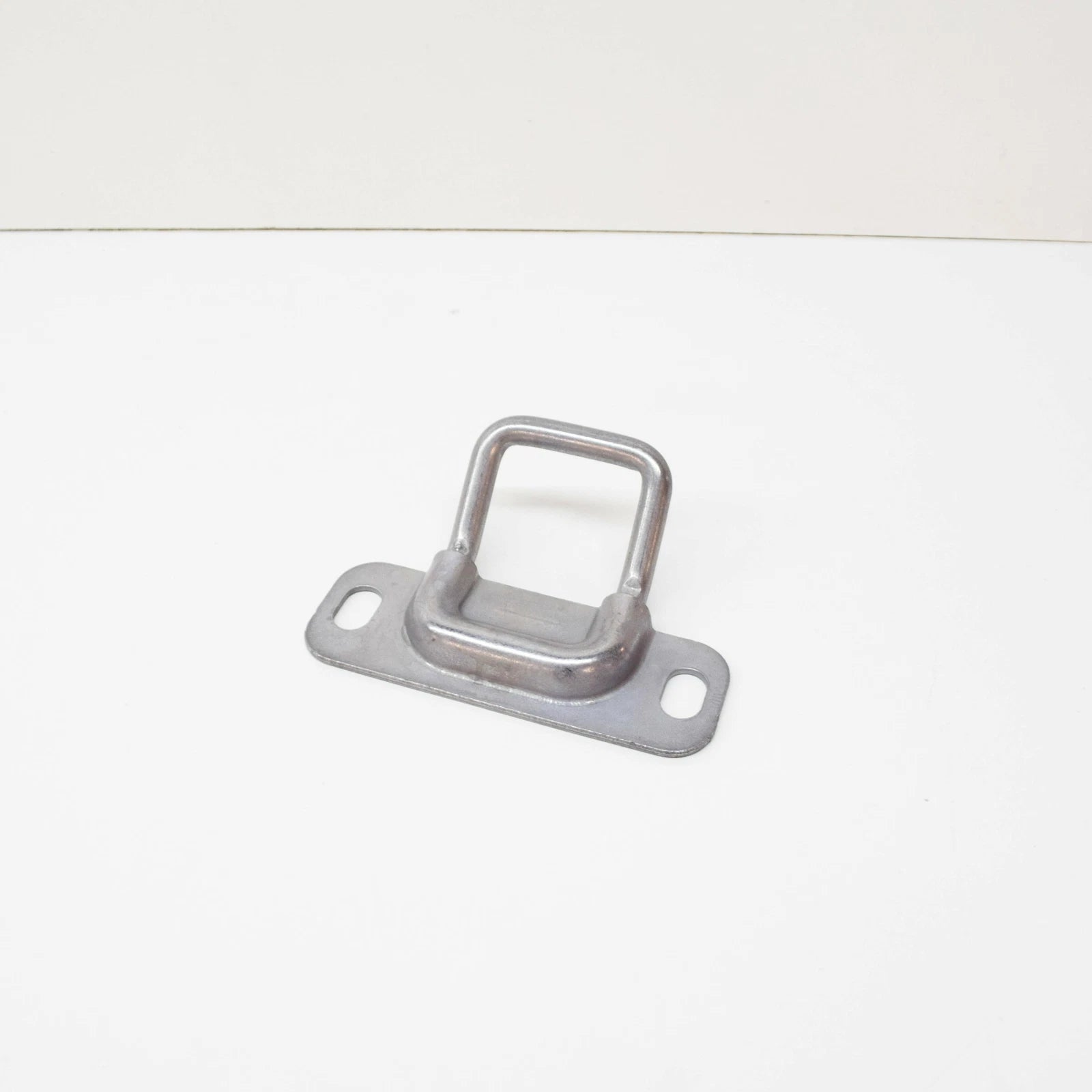 NEW MERCEDES-BENZ VITO W447 REAR PANEL DOOR BOTTOM BRACKET A6397400232 ORIGINAL