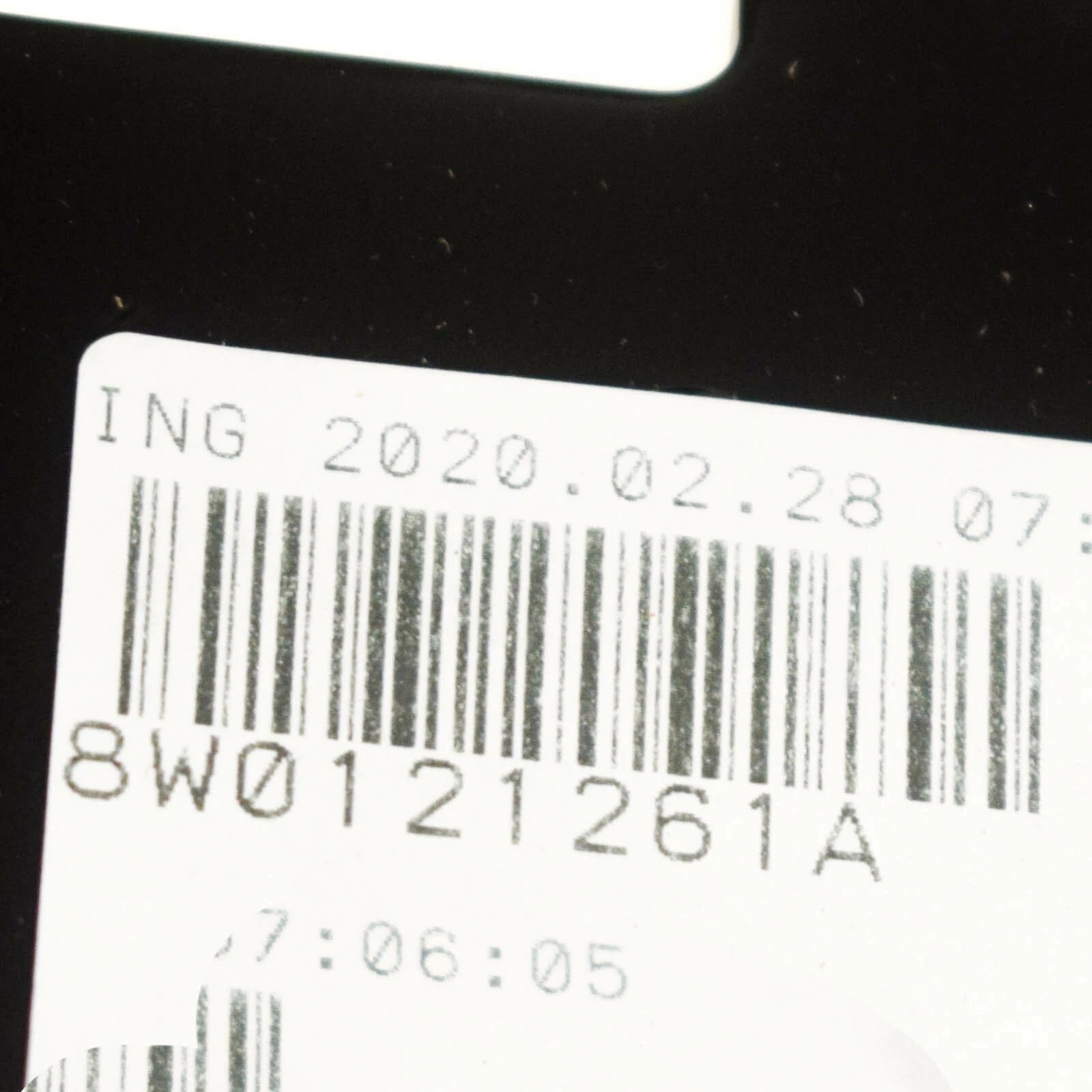 NEW AUDI A4 B9 RADIATOR MOUNT BRACKET 8W0121261A