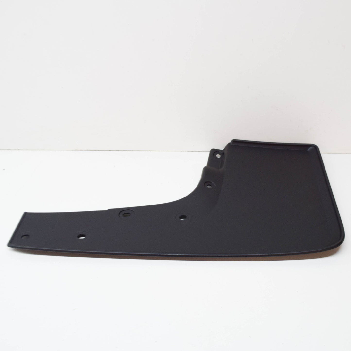 NEW VOLKSWAGEN AMAROK FRONT RIGHT MUD FLAP 2H0821810G9B9 ORIGINAL