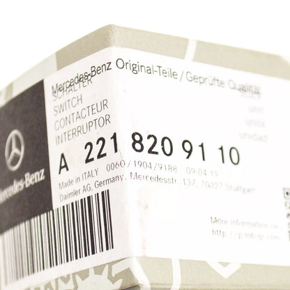 NEW MERCEDES BENZ C-CLASS C204 WASHER FLUID LEVEL SENSOR A2218209110 ORIGINAL