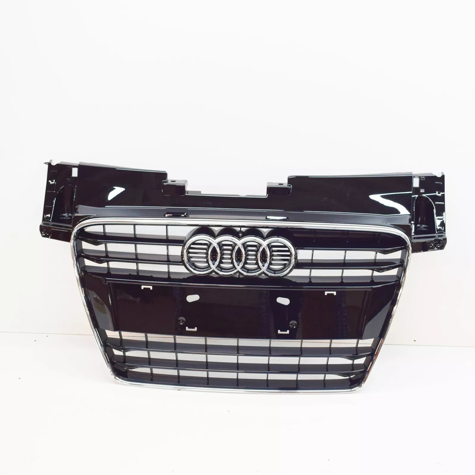 NEW AUDI TT FV3 FRONT BUMPER CENTER RADIATOR GRILLE 8J0853651 KT94