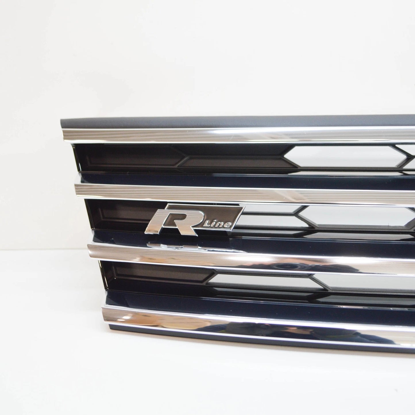 NEW VOLKSWAGEN TOUAREG 7P MK2 RADIATOR GRILLE 7P6853651MZLL ORIGINAL