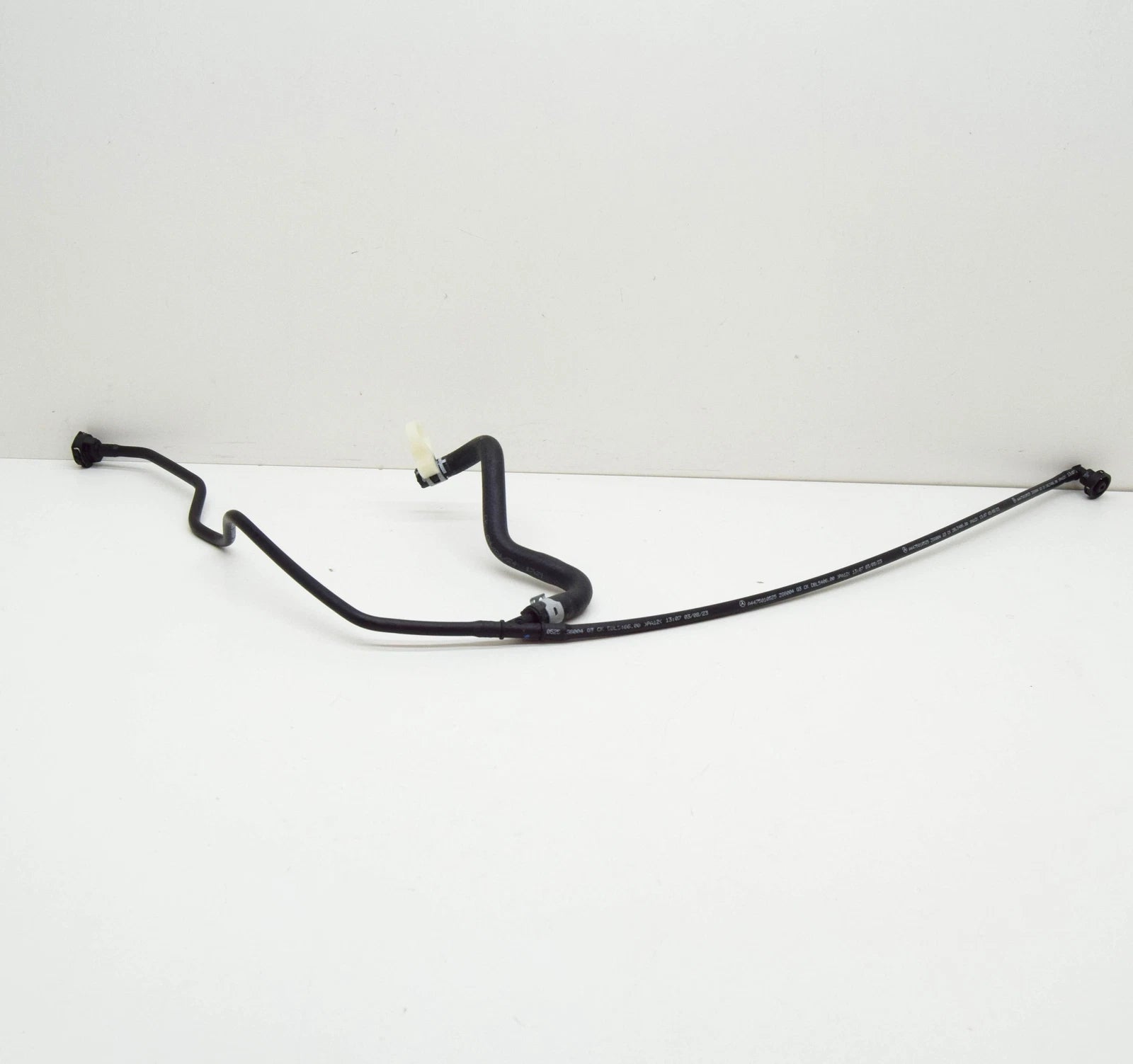 NEW MERCEDES-BENZ VITO W447 EXPANSION RESERVOIR BLEED LINE A4475010525 ORIGINAL