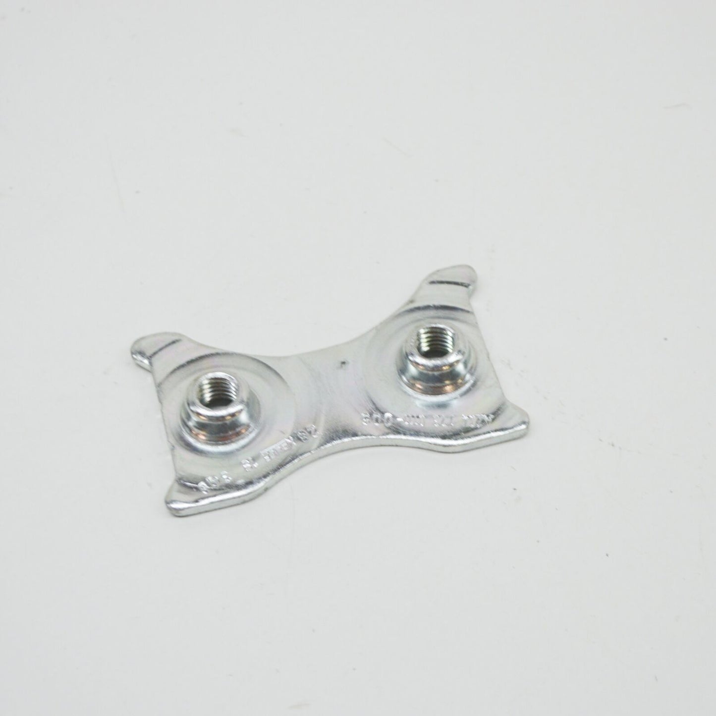 new mb s w222 front lock striker to b-pillar plate a2047230111 original