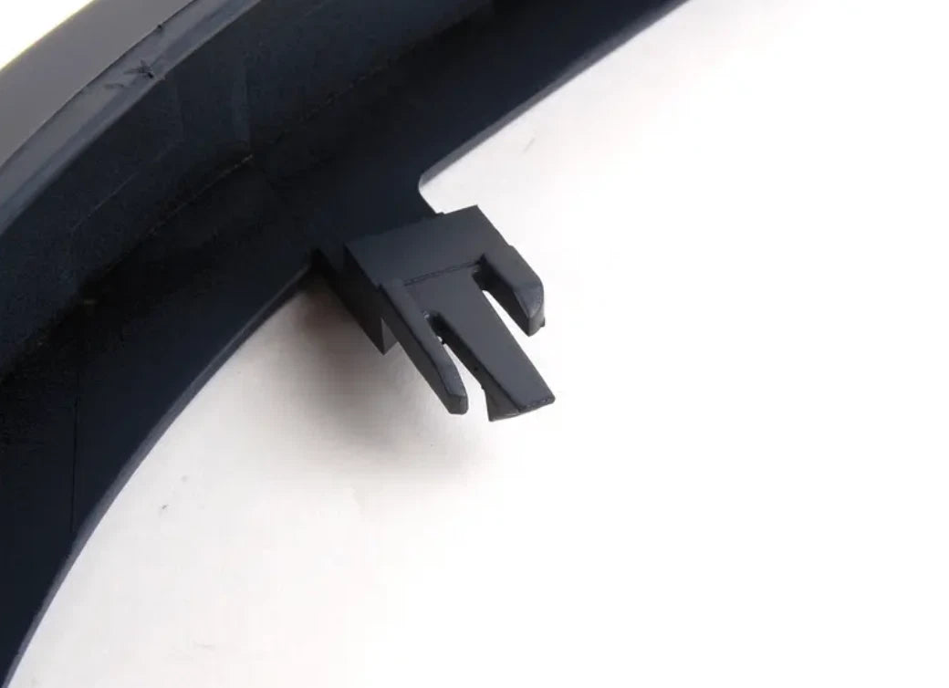 NEW BMW 3 E46 LOWER LEFT HEADLIGHT TRIM 51138227641 8227641 ORIGINAL