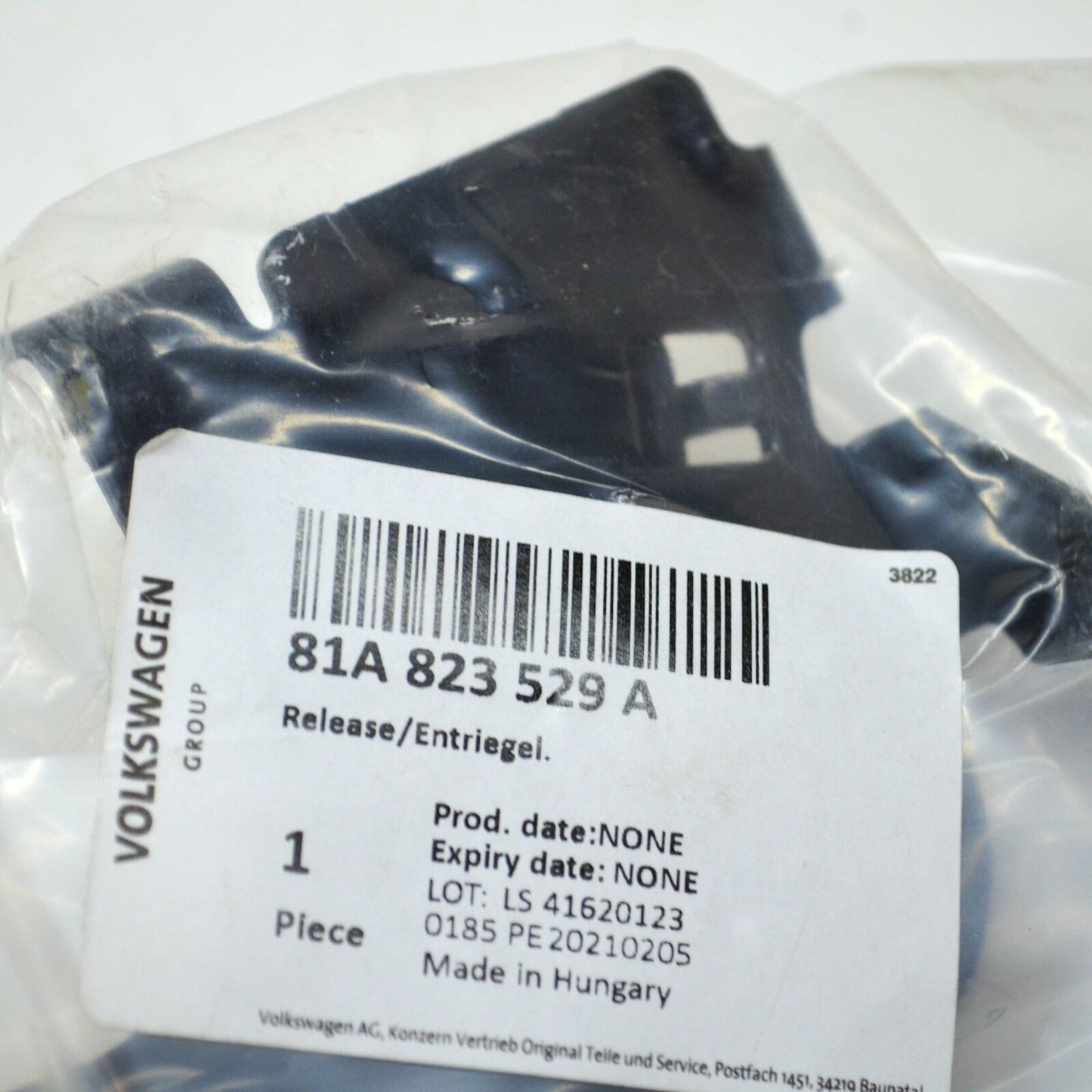 NEW AUDI Q2 GA FRONT BONNET HOOD LID LOCK RELEASE ELEMENT 81A823529A ORIGINAL