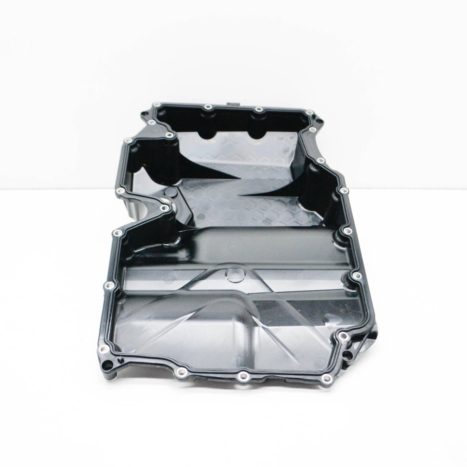 NEW AUDI A5 8W6 ENGINE OIL SUMP LOWER PART 05L103602B