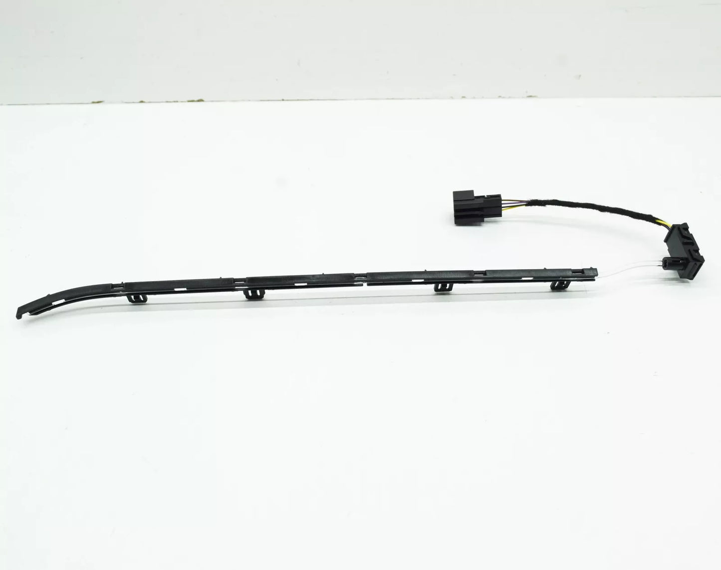 NEW AUDI A4 B9 AVANT RIGHT DOOR PANEL CARD LIGHT FIBRE 8W0947094 ORIGINAL