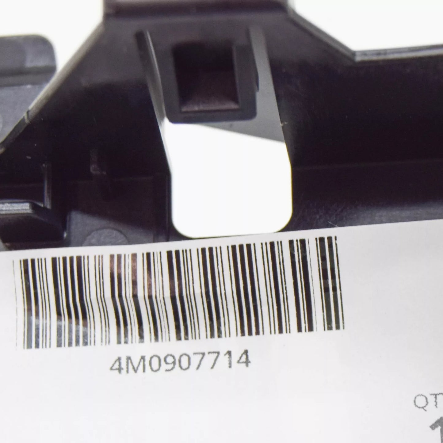 NEW AUDI Q7 4M CONTROL UNIT RETAINER 4M0907714 ORIGINAL