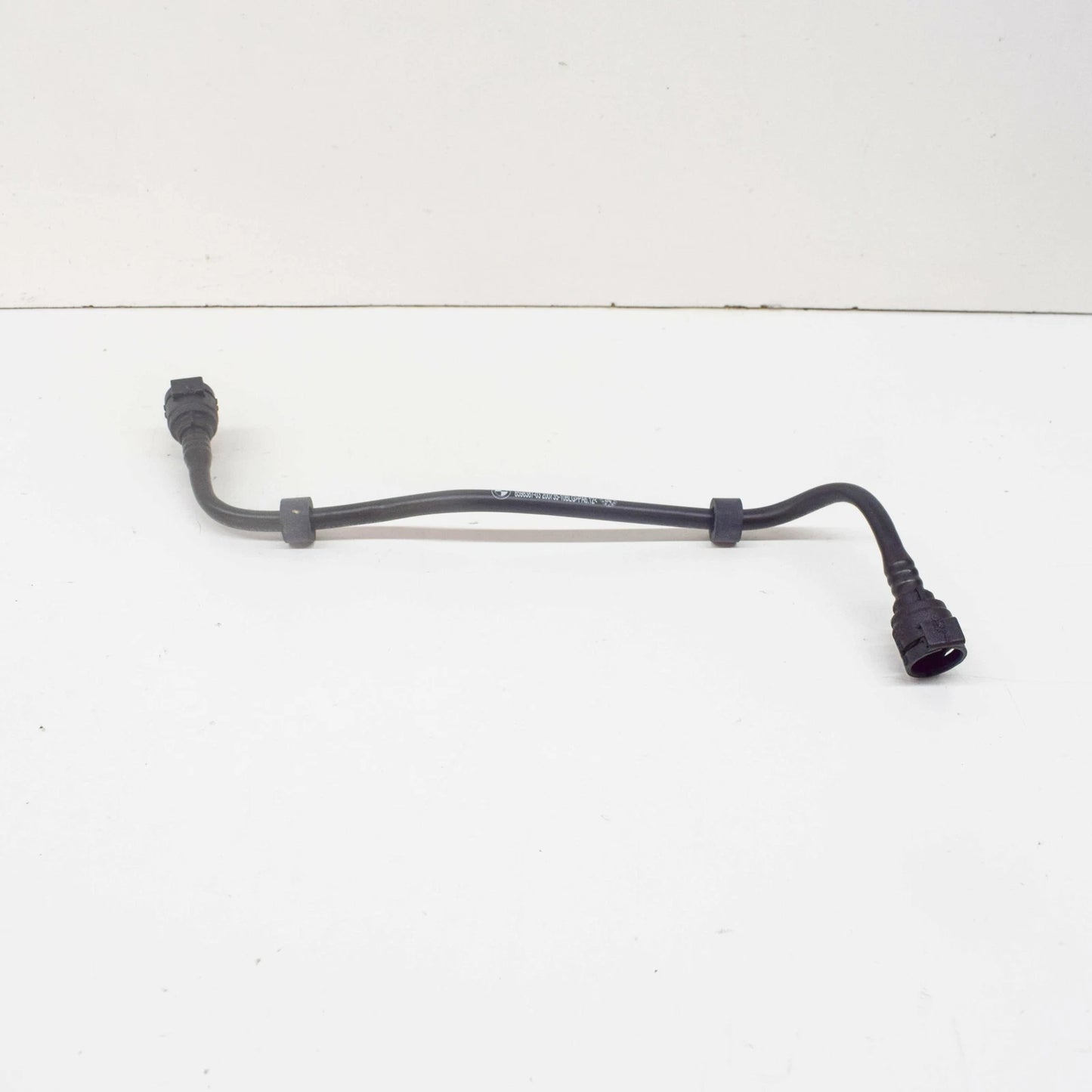 NEW BMW 5 G30 RIGHT WATER RADIATOR COOLANT HOSE 17128598387 ORIGINAL