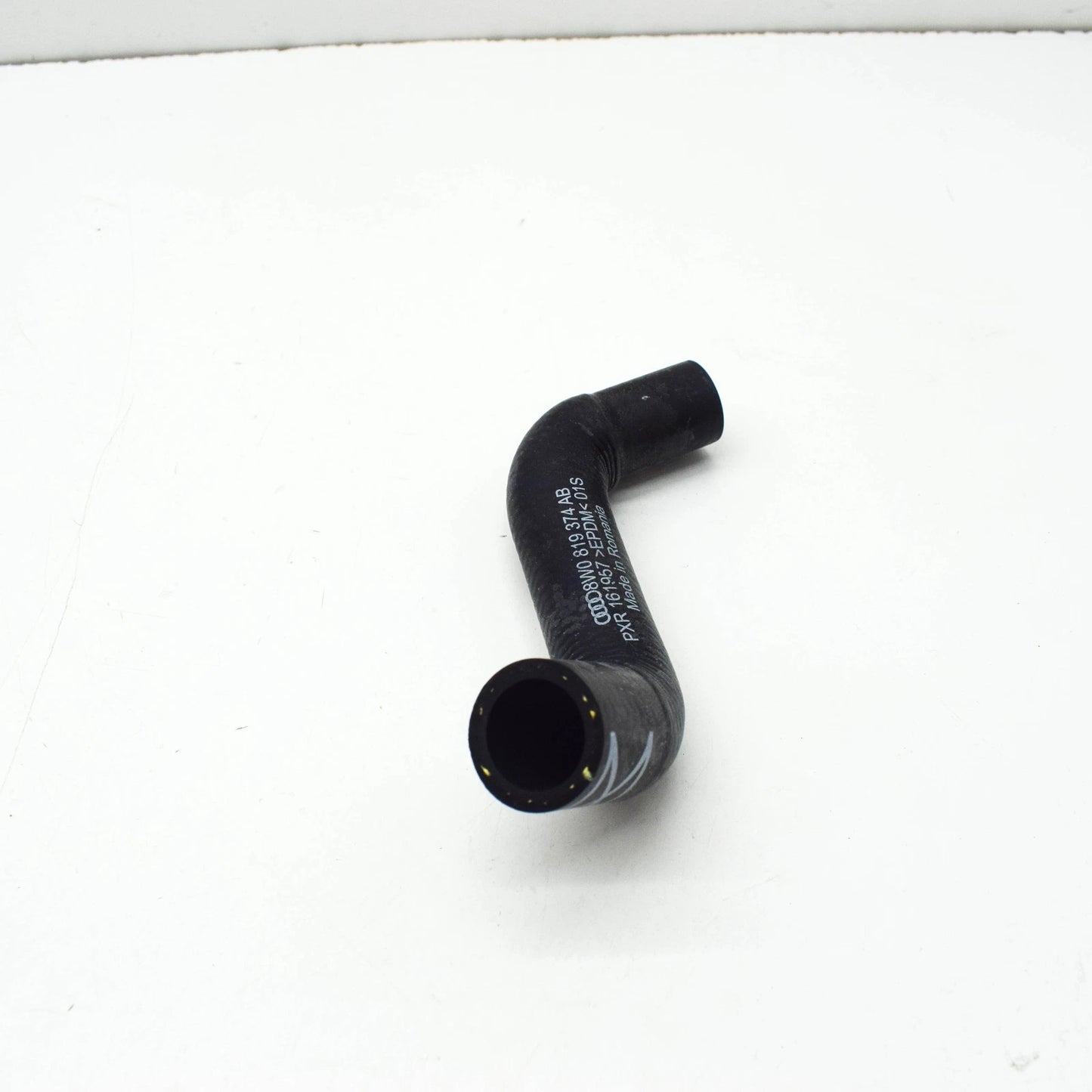NEW AUDI A4 AVANT B9 COOLANT HOSE PIPE 8W0819374AB ORIGINAL