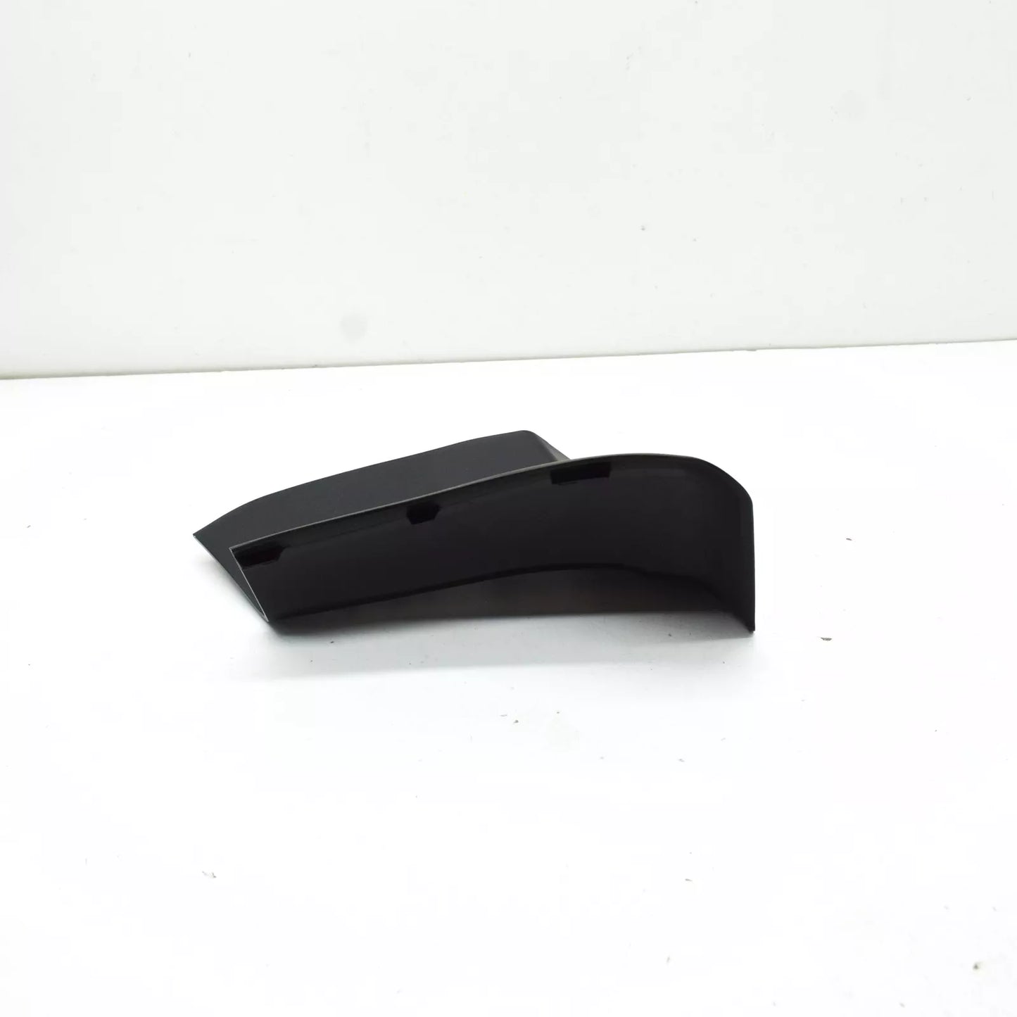 NEW BMW X6 F16 REAR LEFT TAILLIGHT TRIM 63217344897 ORIGINAL