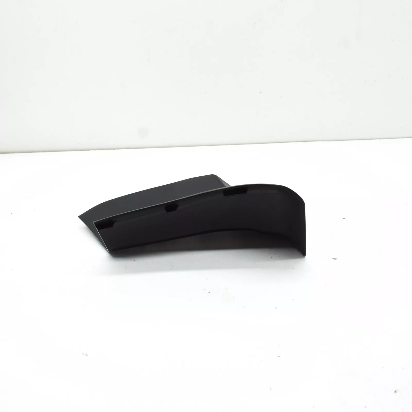 NEW BMW X6 F16 REAR LEFT TAILLIGHT TRIM 63217344897 ORIGINAL