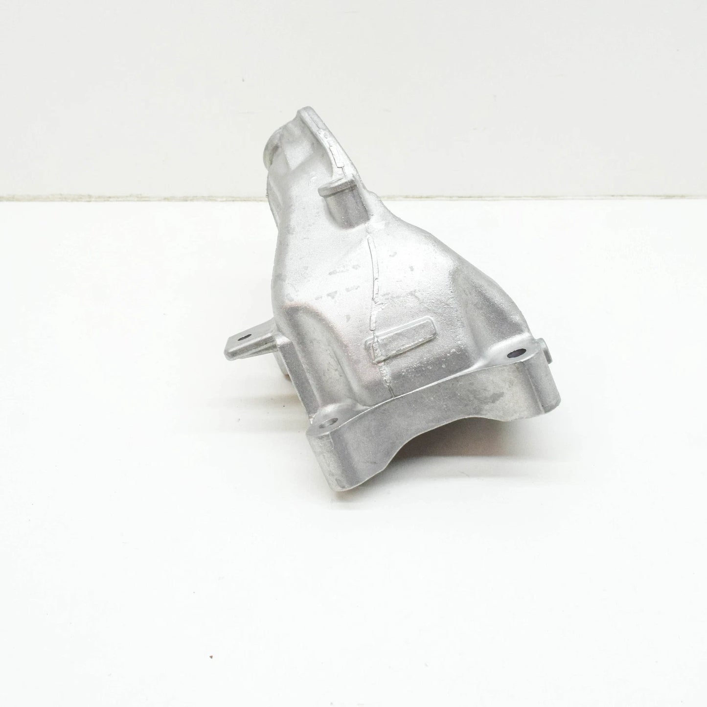 NEW MERCEDES-BENZ S W222 LEFT SIDE ENGINE BRACKET A6562230500 ORIGINAL