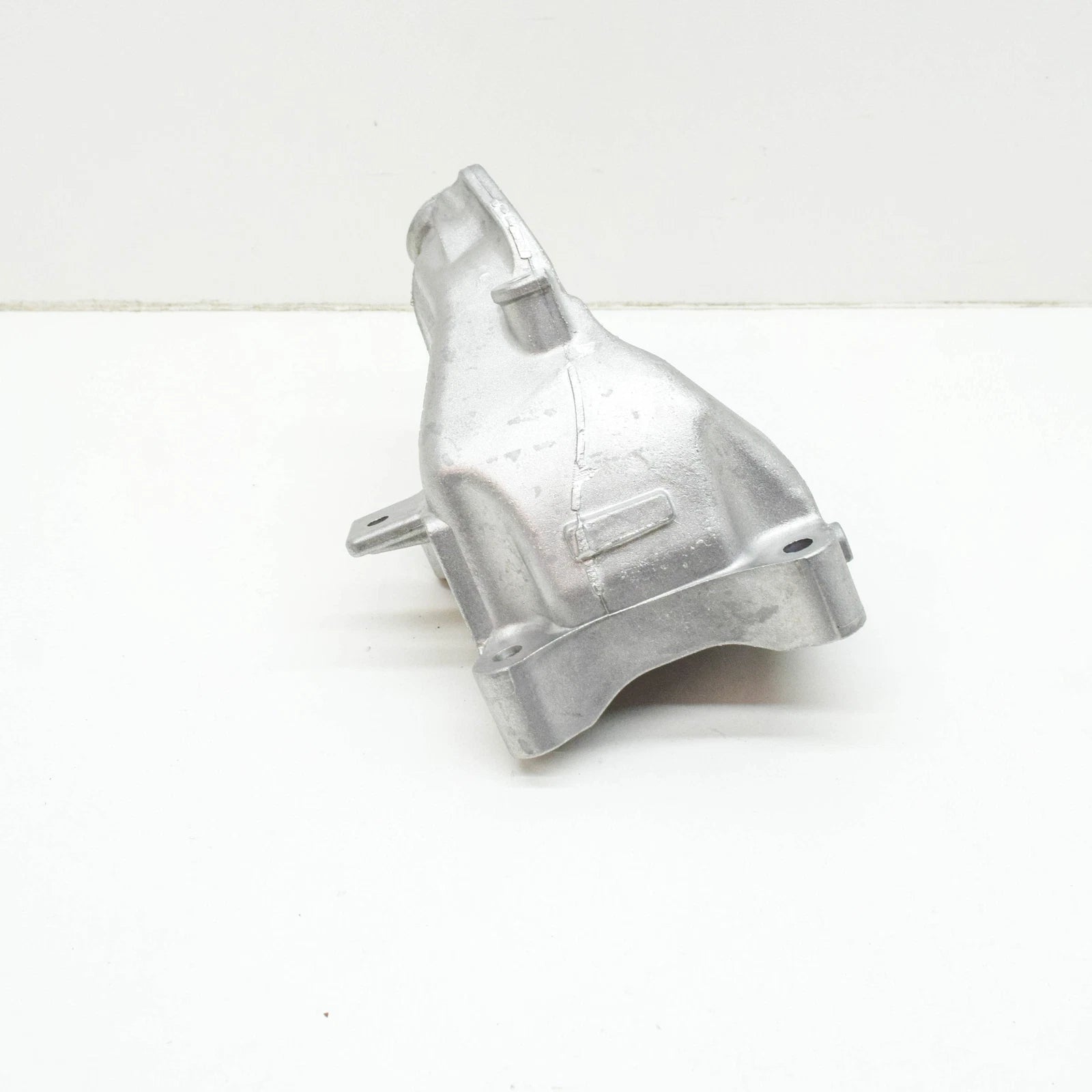 NEW MERCEDES-BENZ S W222 LEFT SIDE ENGINE BRACKET A6562230500 ORIGINAL