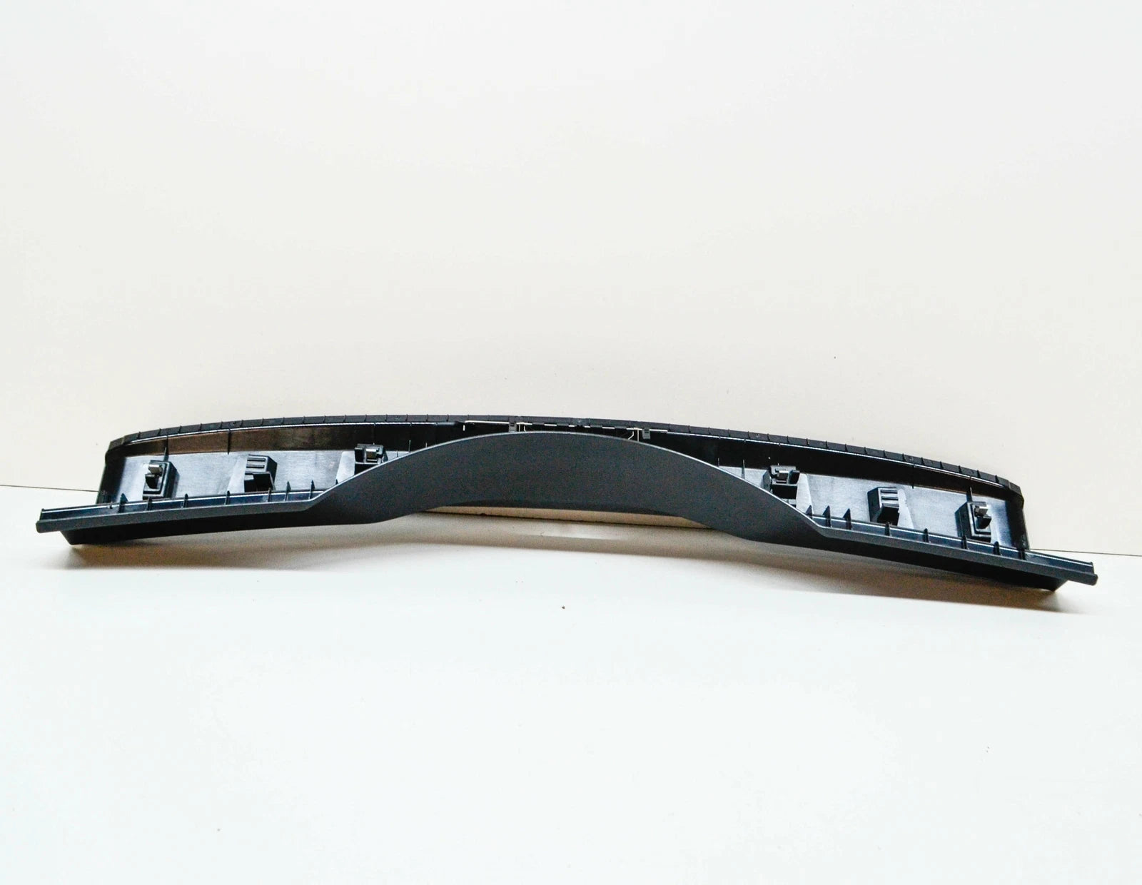 NEW VOLKSWAGEN TOURAN 5T REAR LUGGAGE TRUNK LOCK TRIM 5TA863459E82V ORIGINAL