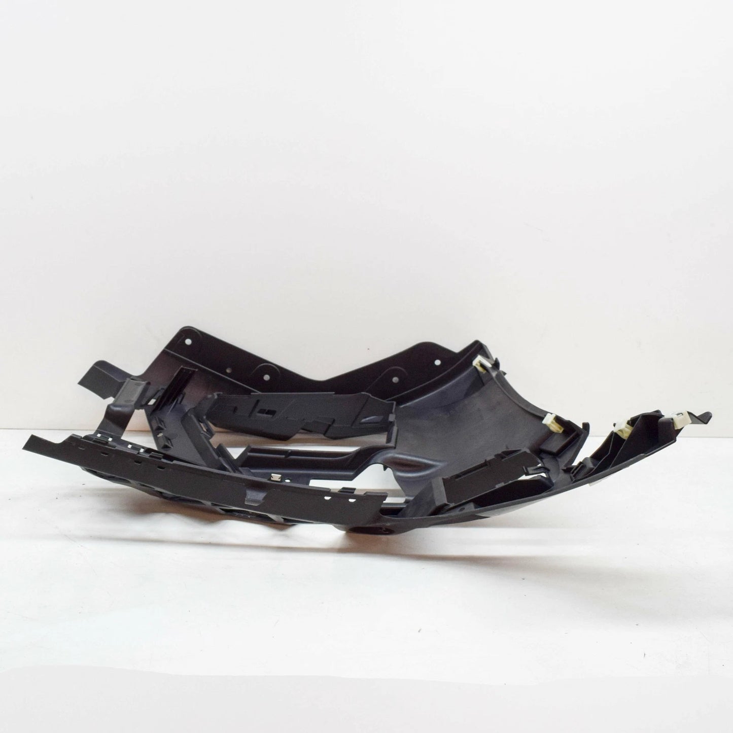 NEW BMW 3 G20 FRONT LEFT BUMPER BRACKET 51118069349 8069349 2019 ORIGINAL