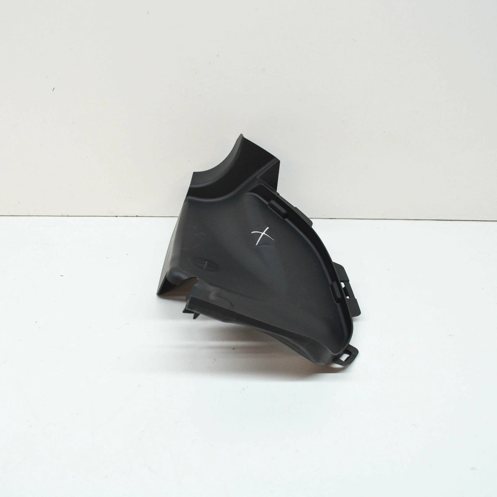 NEW MB GLC X253 FRONT RIGHT RADIATOR SUPPORT AIR DEFLECTOR A2538883400 ORIGINAL