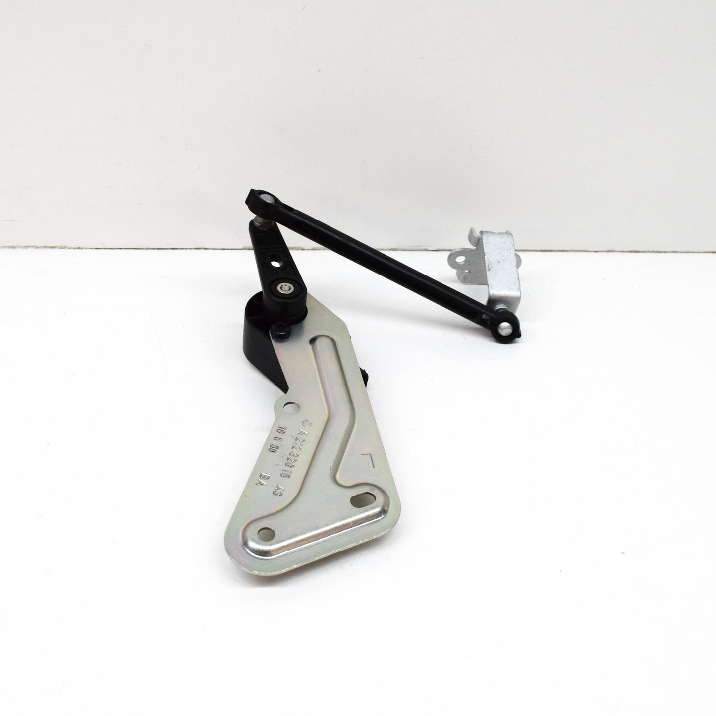 NEW MB E W212 FRONT LEFT HEADLIGHT HEIGH LEVEL SENSOR A2129050303 ORIGINAL