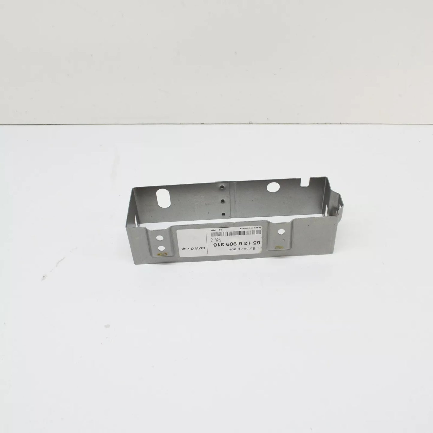 NEW BMW 5 E60 CD CHANGER BRACKET 6909318 65126909318 ORIGINAL