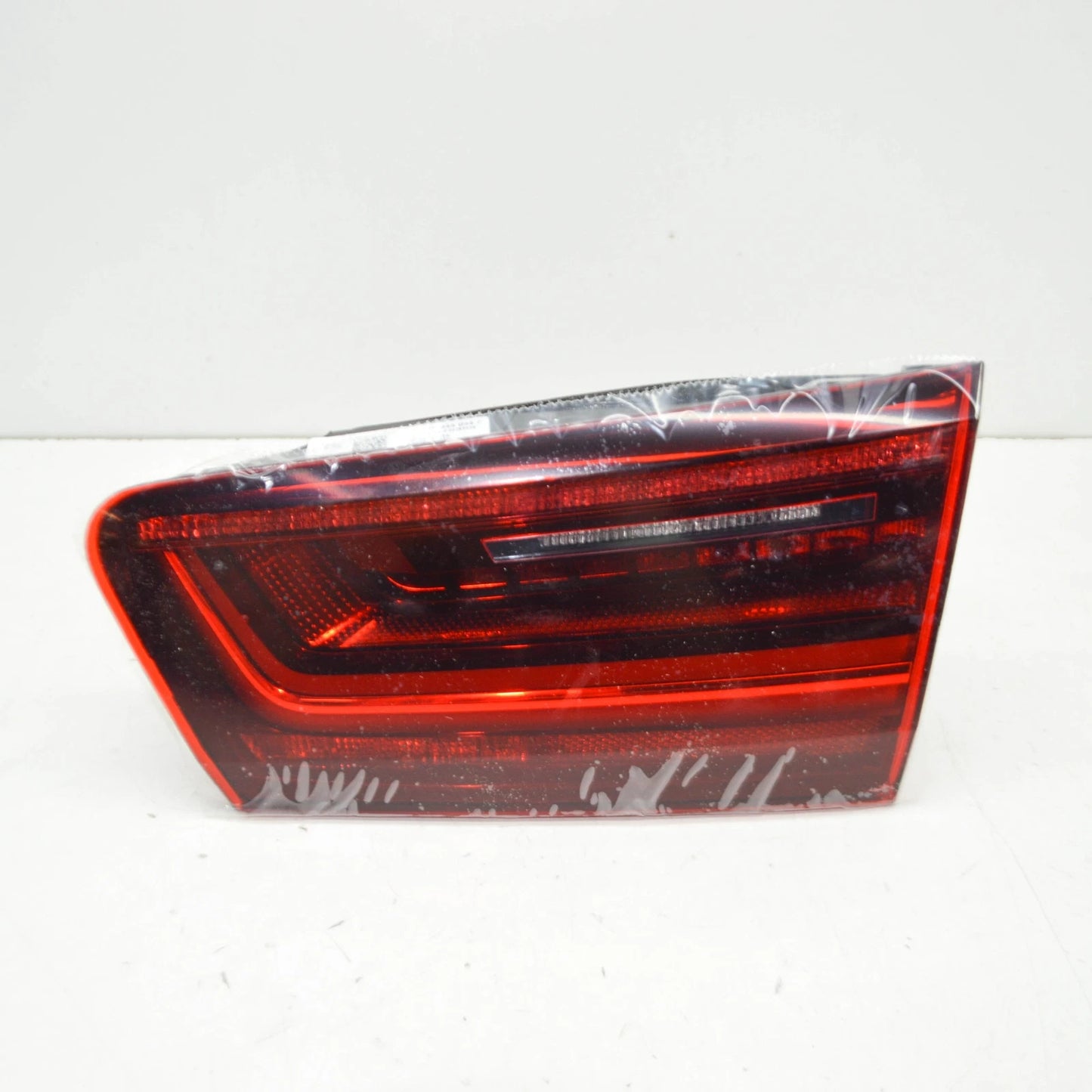 NEW AUDI A6 AVANT C7 REAR RIGHT SIDE TAILGATE TAILLIGHT 4G9945094F ORIGINAL