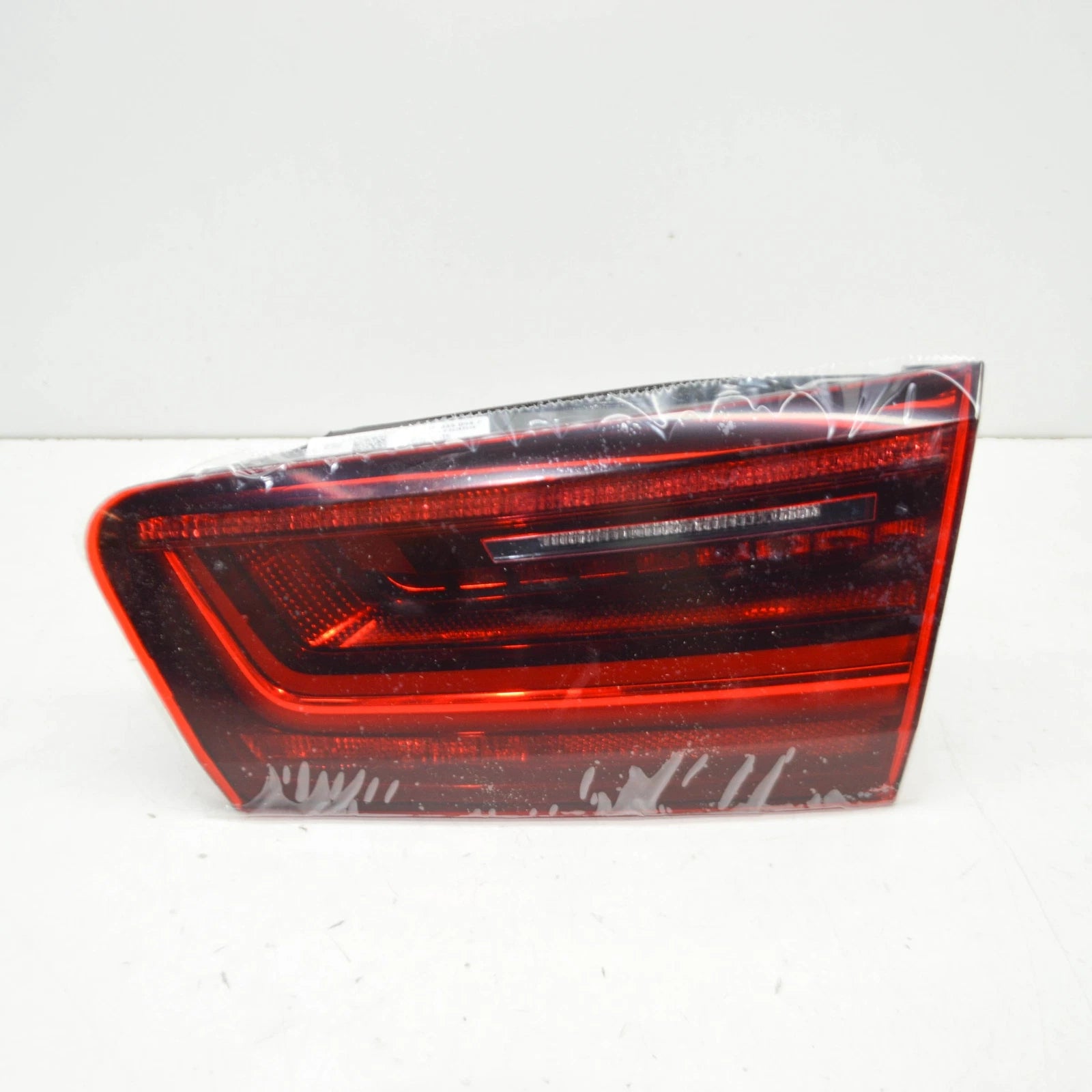 NEW AUDI A6 AVANT C7 REAR RIGHT SIDE TAILGATE TAILLIGHT 4G9945094F ORIGINAL